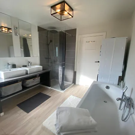 בית נופש Instant *